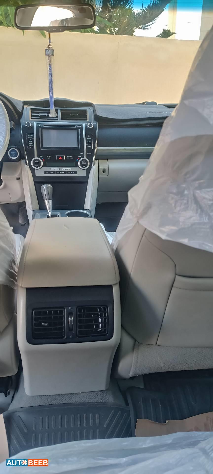 تويوتا كامري 2012