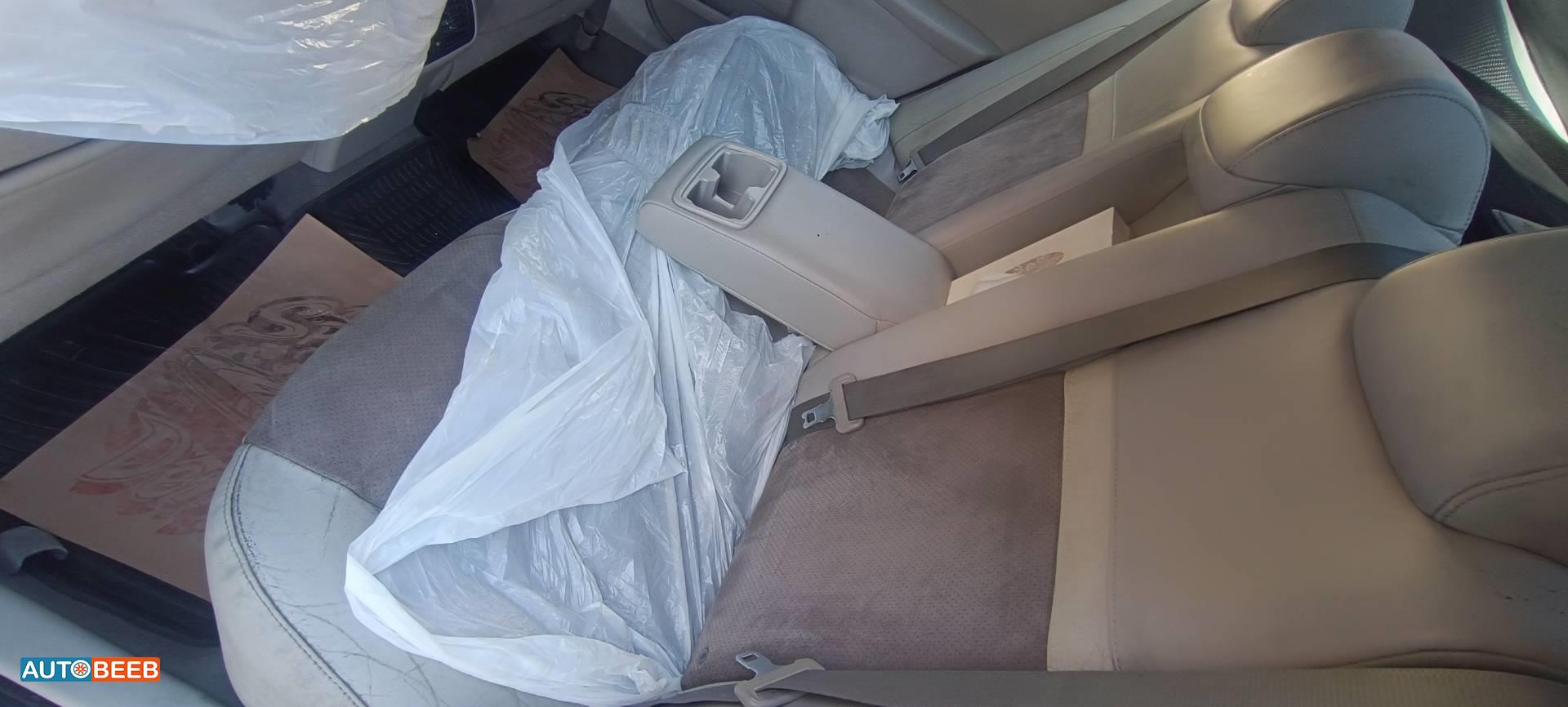 تويوتا كامري 2012