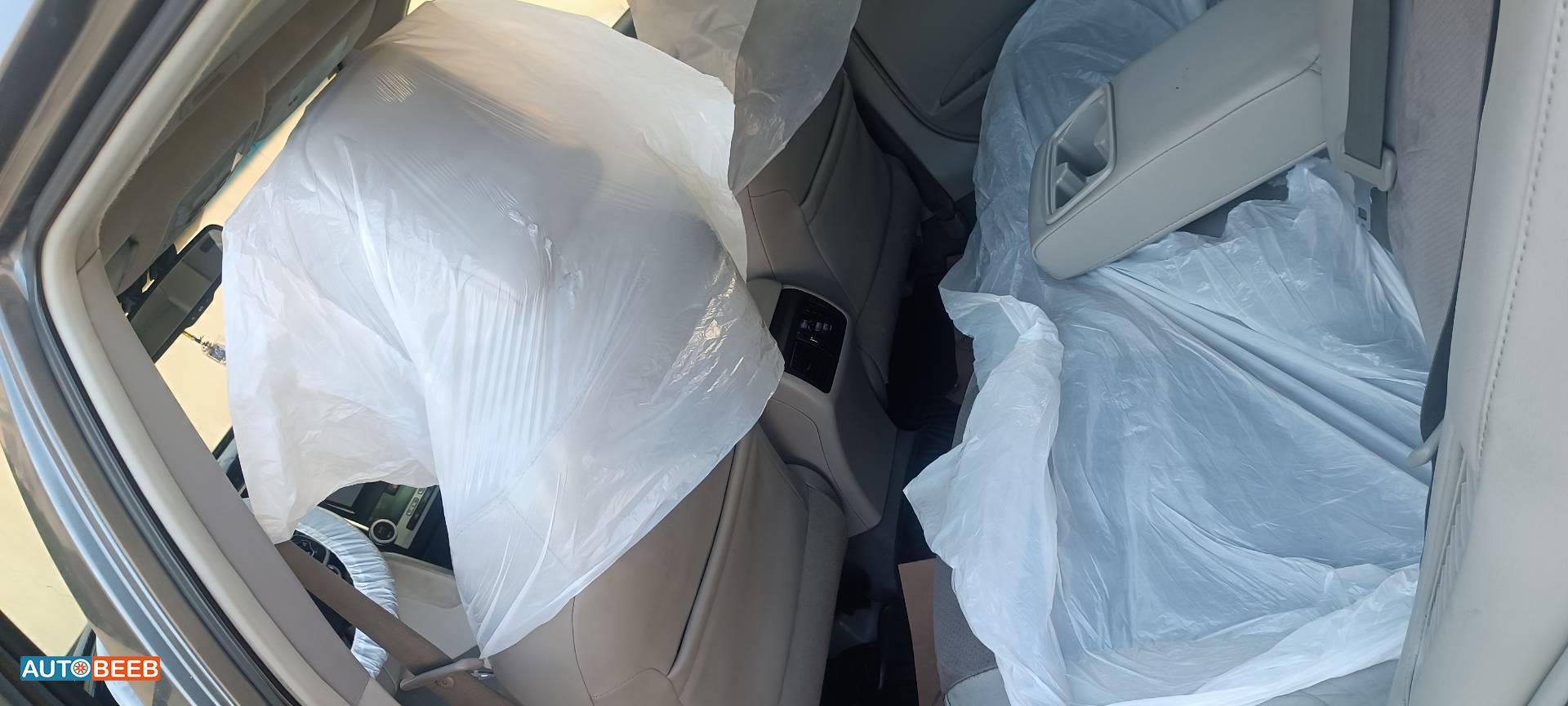 تويوتا كامري 2012