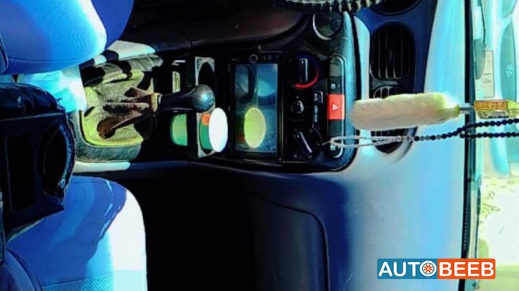 هيونداي افانتي 1998