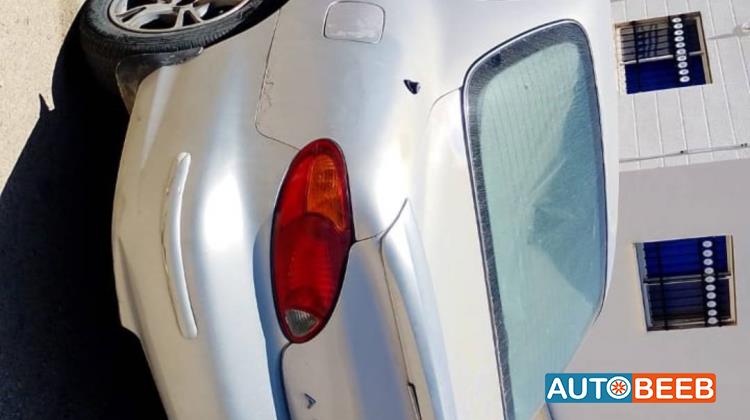 هيونداي افانتي 1998