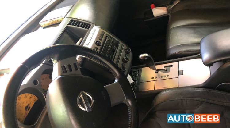 نيسان مورانو 2005