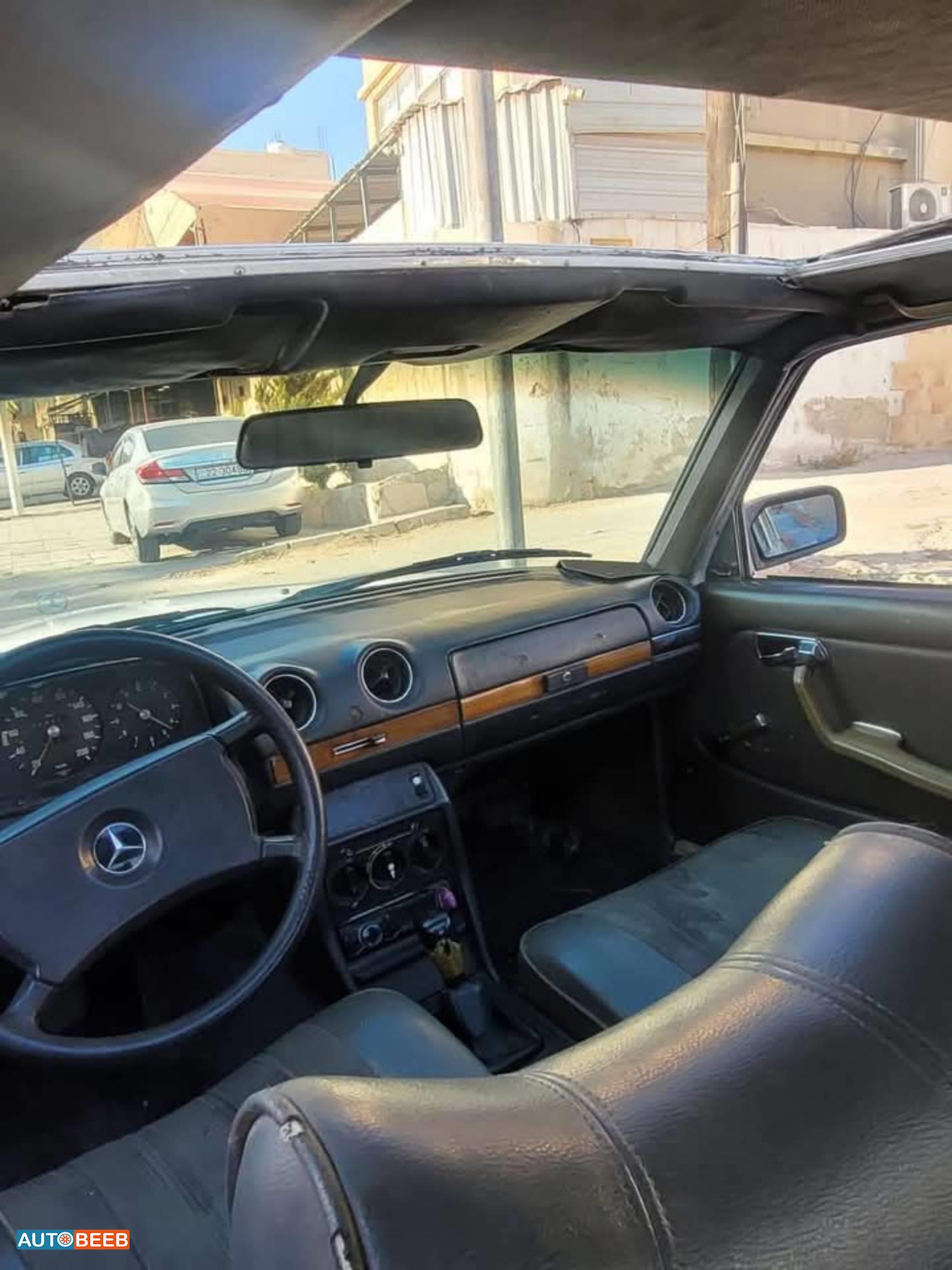 مرسيدس بنز  1981