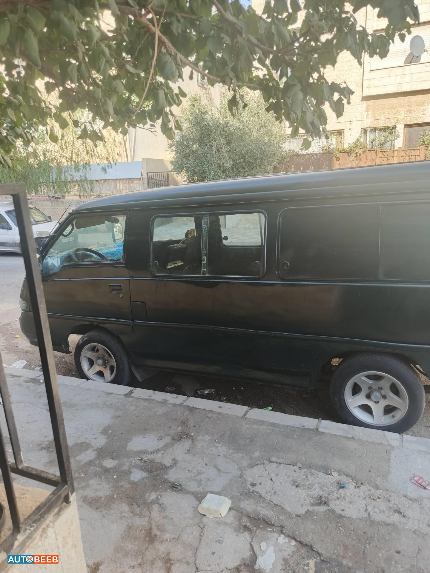 Minibus Hyundai 1996