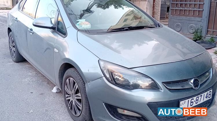 Opel Astra 2013