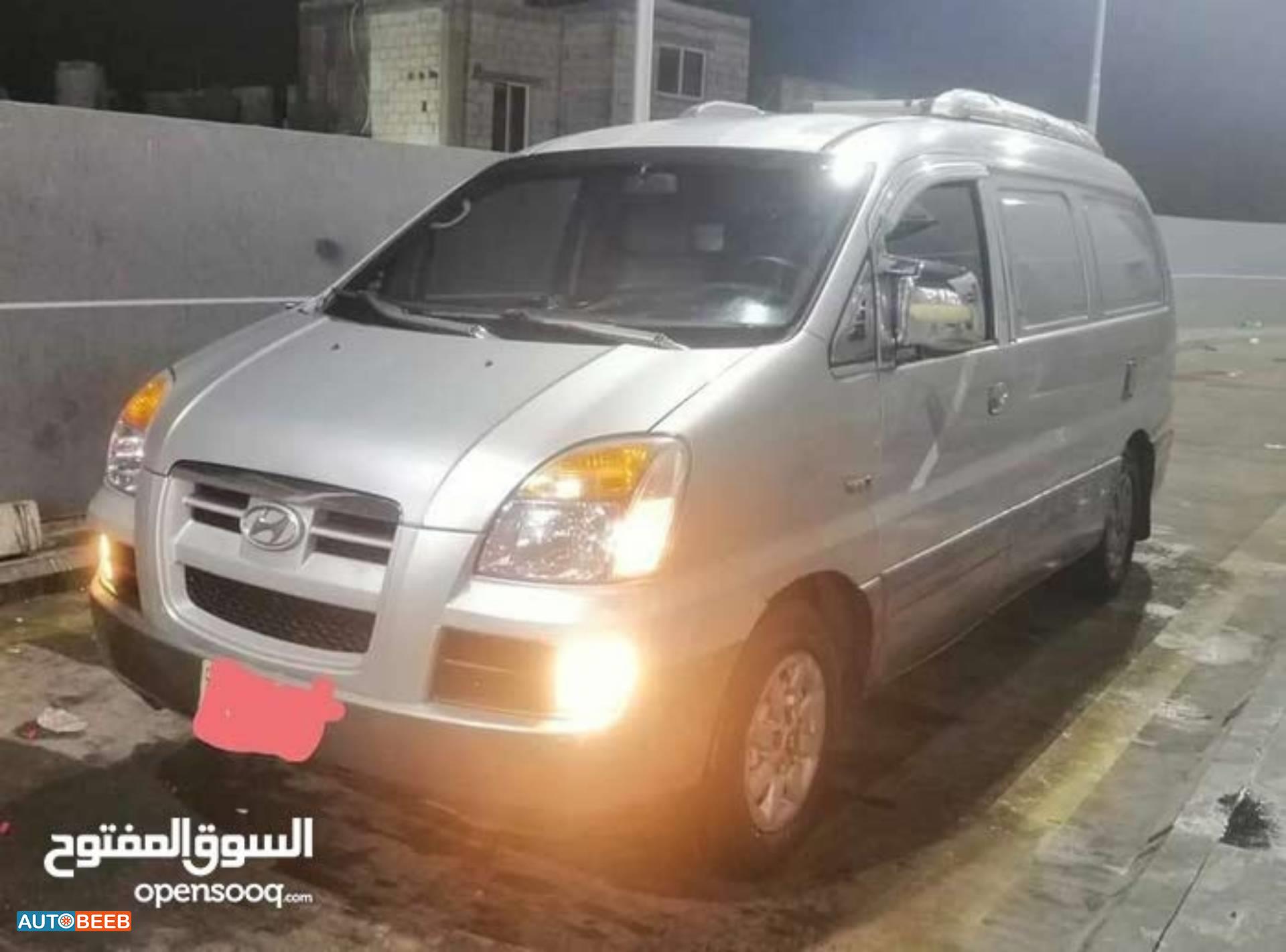 Minivan Hyundai 2006