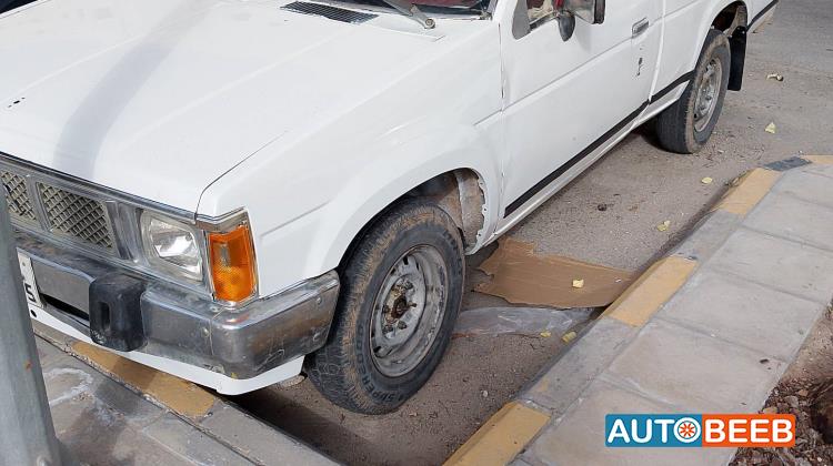 نيسان ددسن 1986