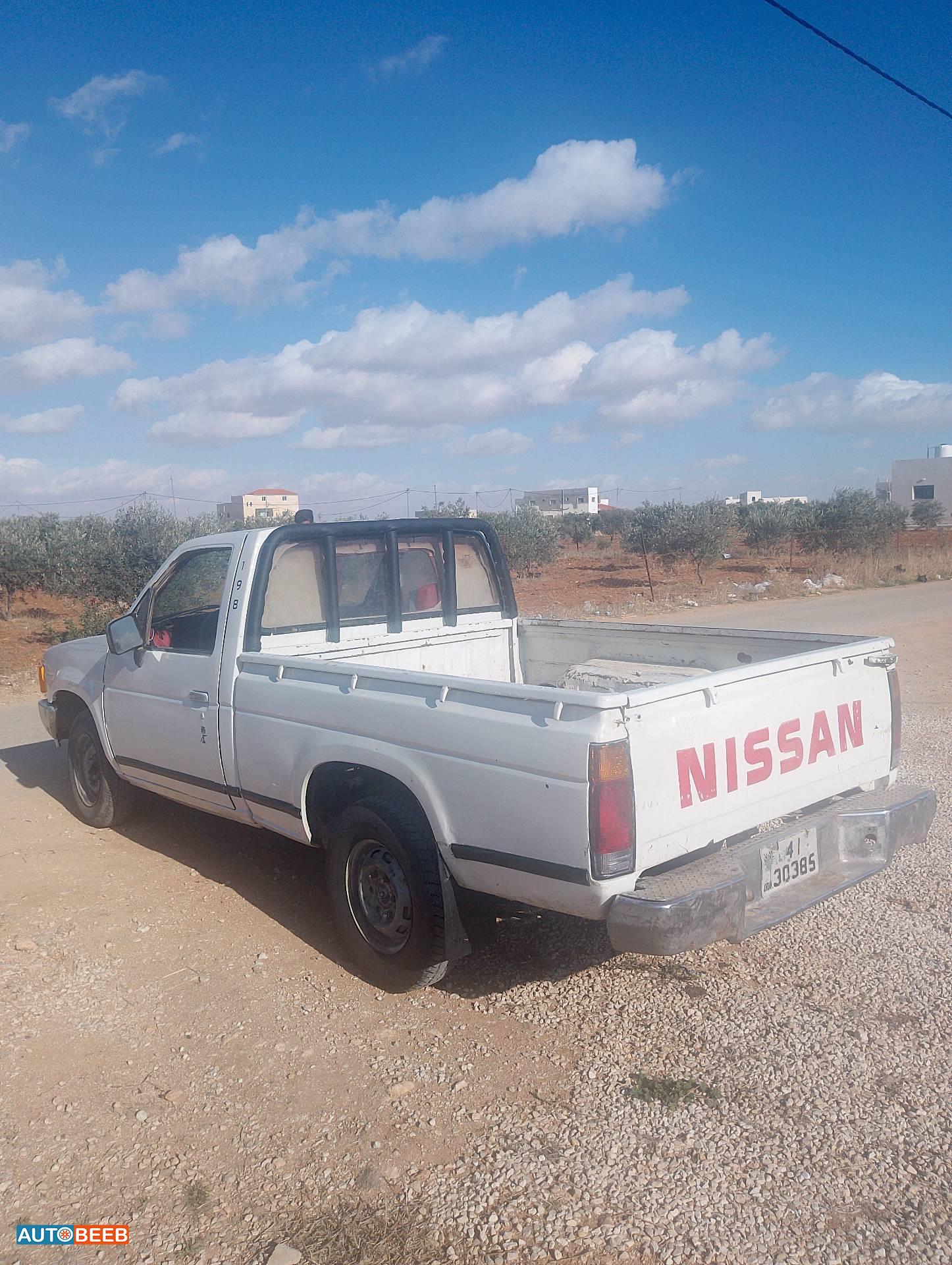 نيسان ددسن 1986