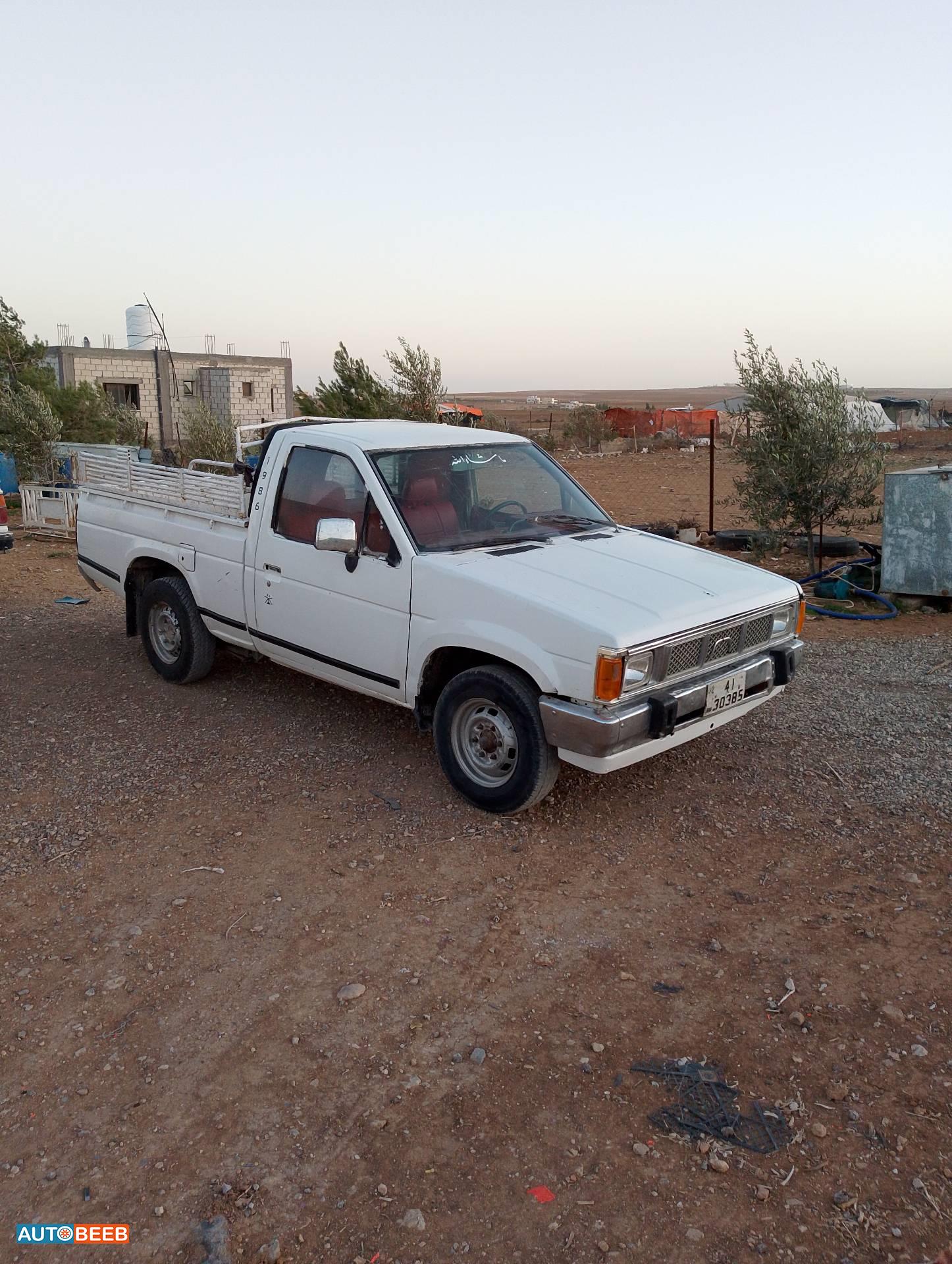 نيسان ددسن 1986