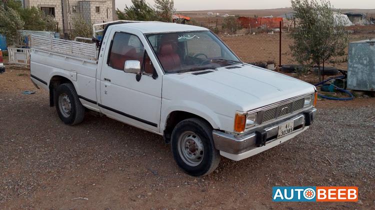 نيسان ددسن 1986