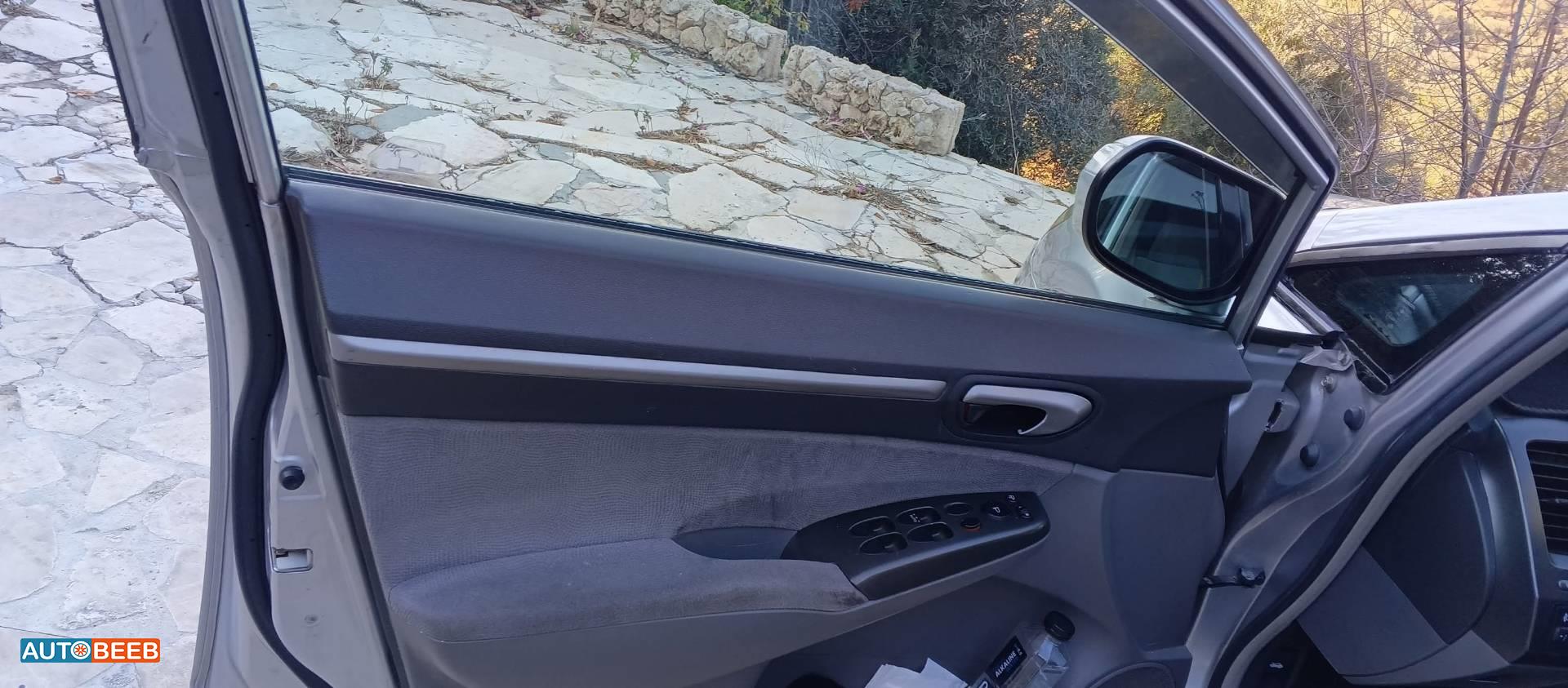 هوندا سيفيك 2006