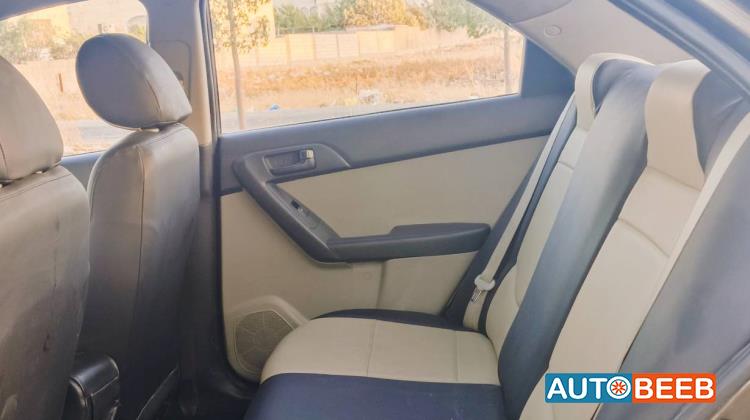 كيا سيراتو 2012