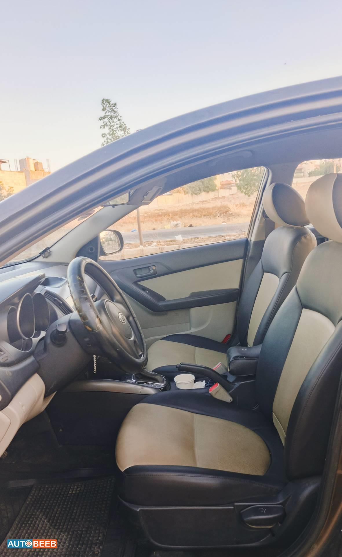 كيا سيراتو 2012