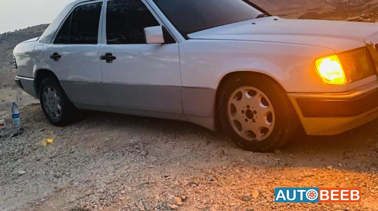 مرسيدس بنز E200 1988