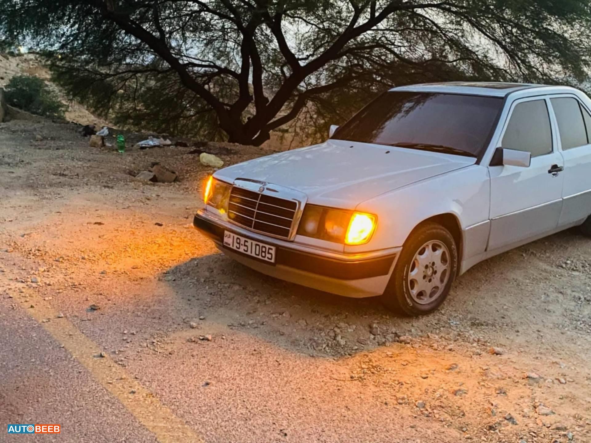 مرسيدس بنز E200 1988