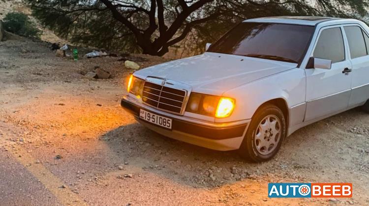 مرسيدس بنز E200 1988