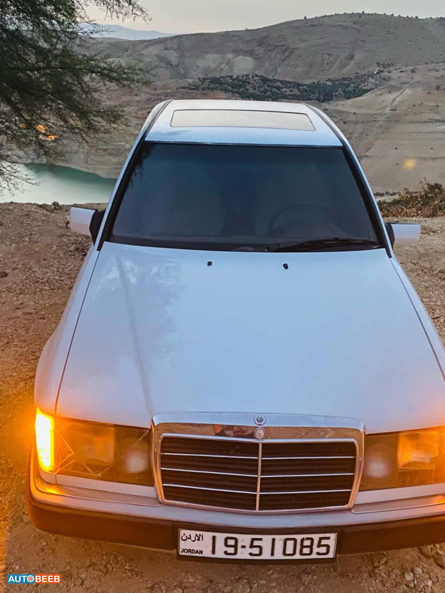 مرسيدس بنز E200 1988