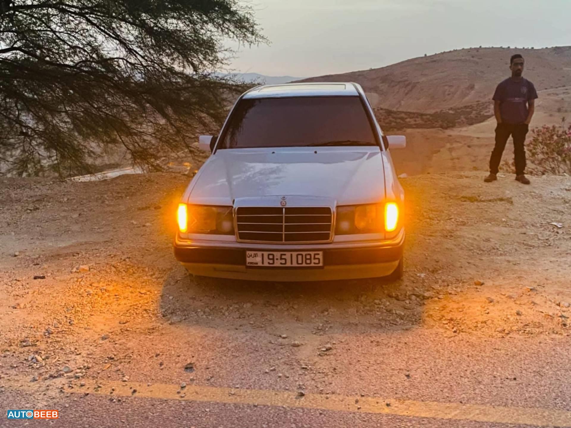 مرسيدس بنز E200 1988