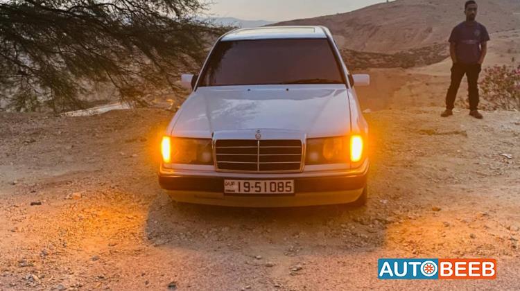 مرسيدس بنز E200 1988