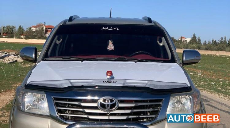 Toyota Hilux 2014