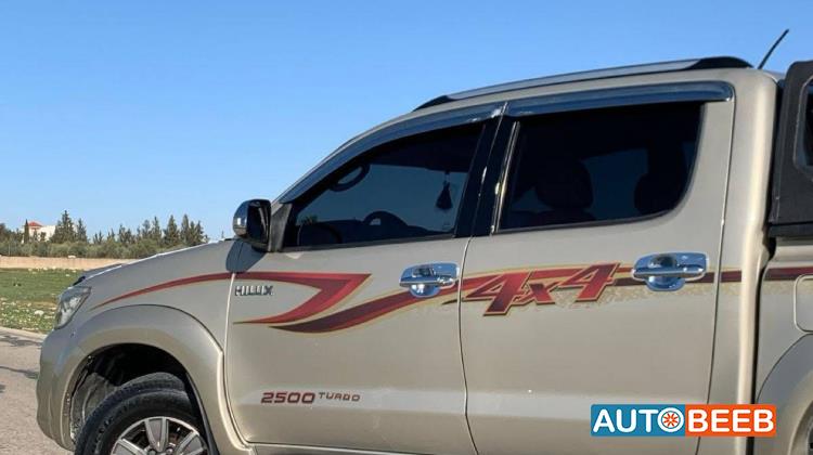 Toyota Hilux 2014
