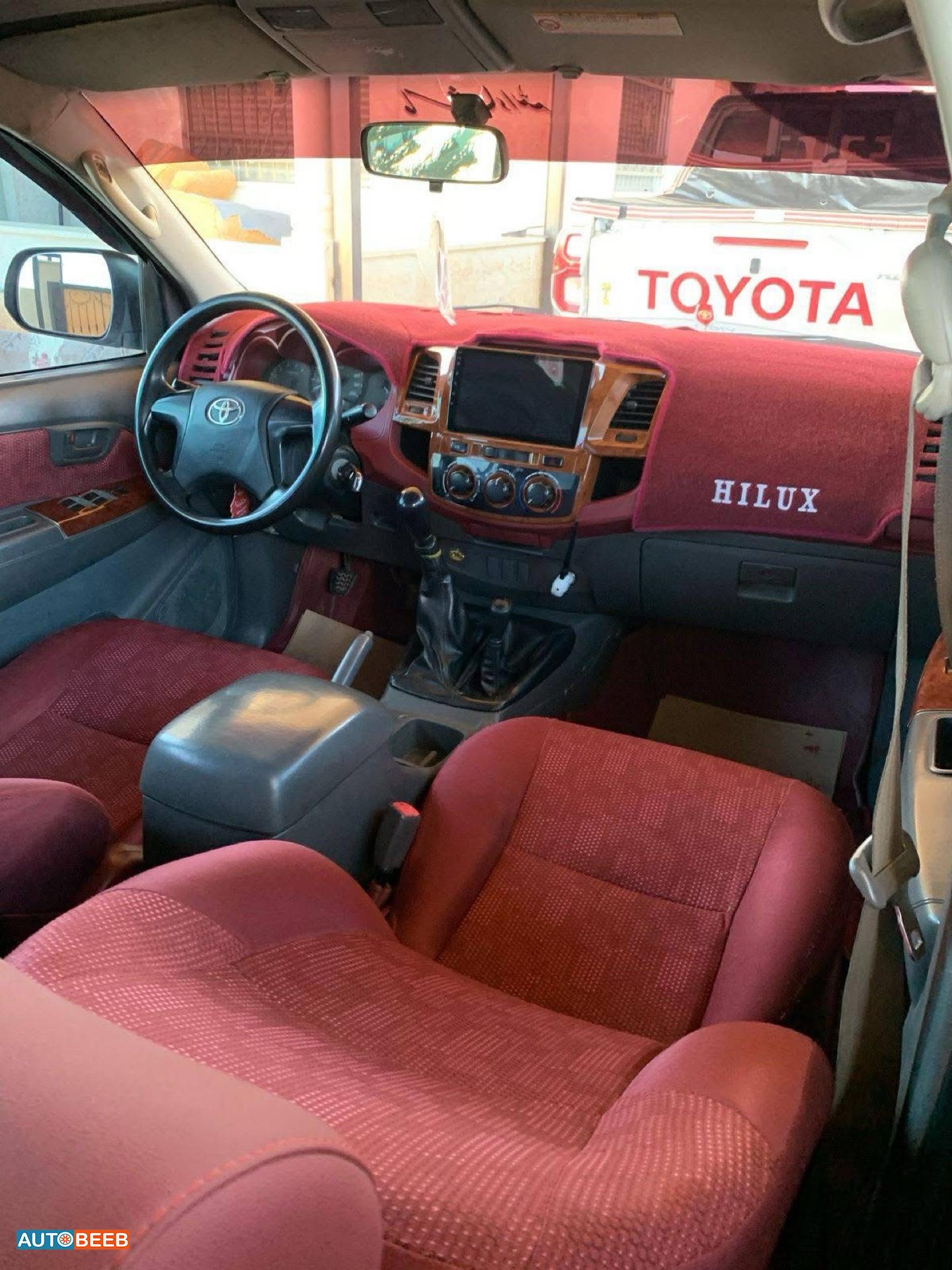Toyota Hilux 2014