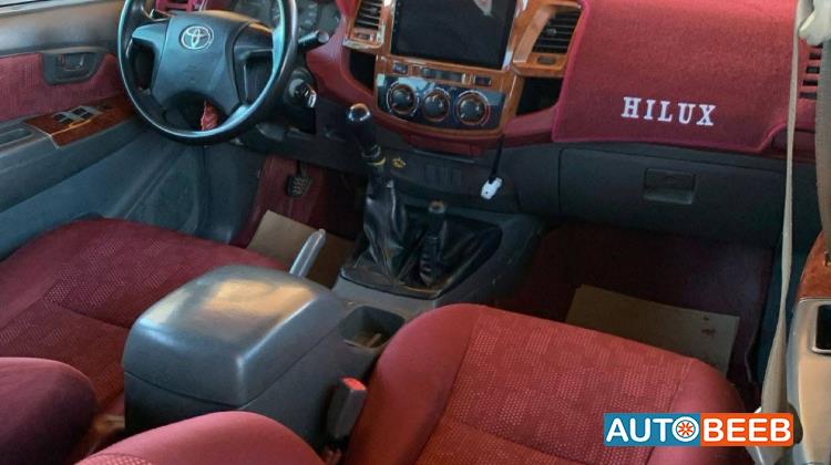 Toyota Hilux 2014