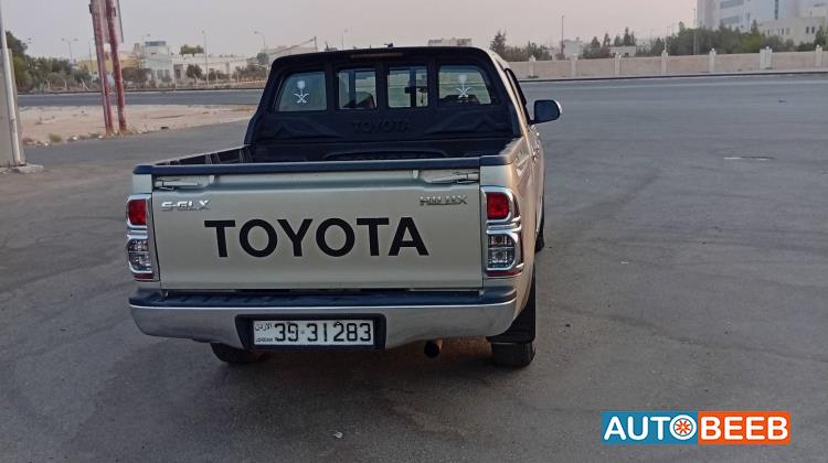 Toyota Hilux 2014