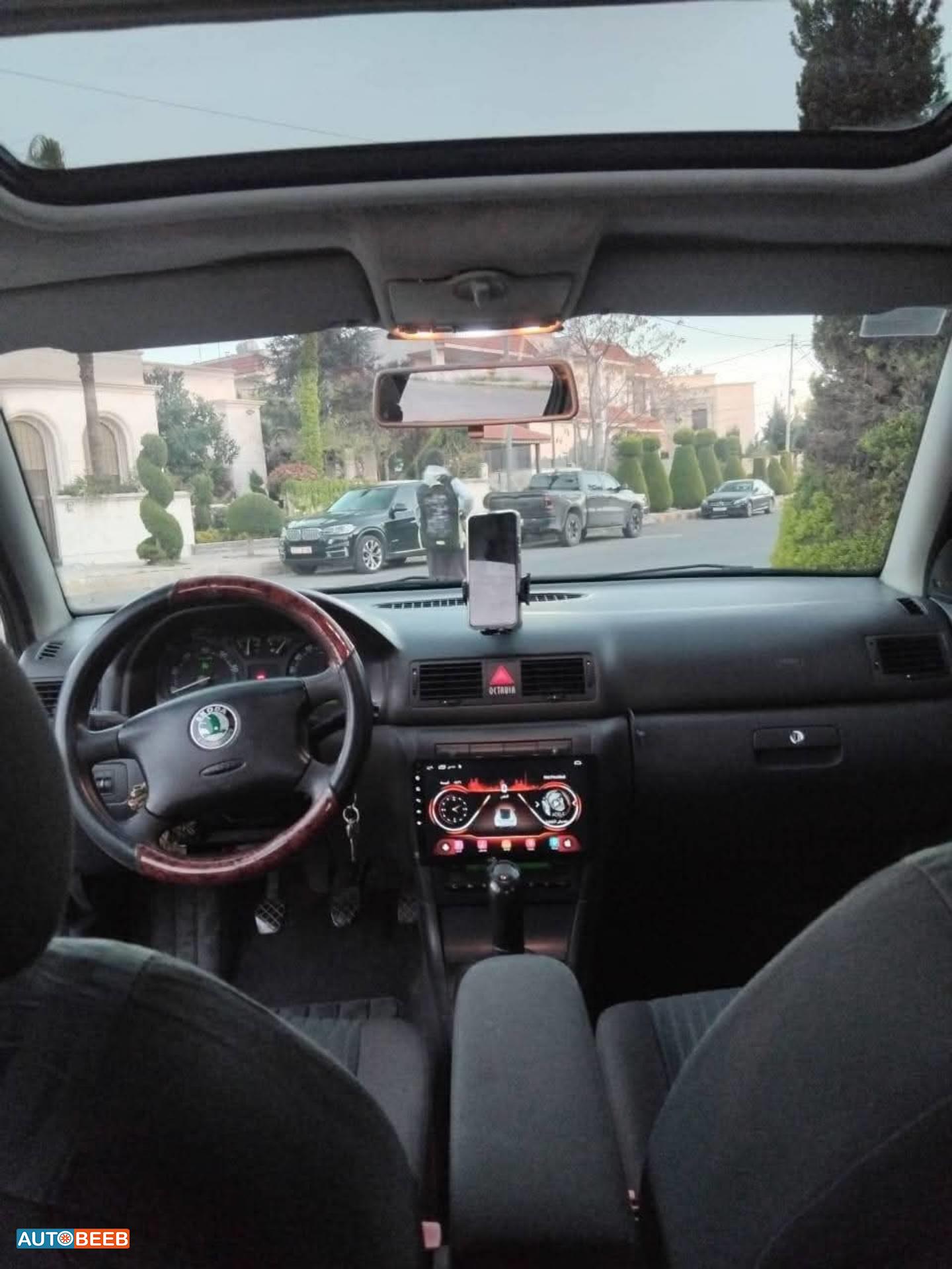 سكودا اوكتافيا 2004