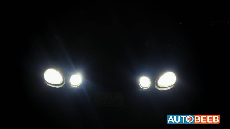 كيا شوما 1999