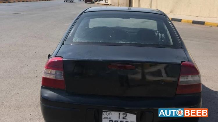 كيا شوما 1999