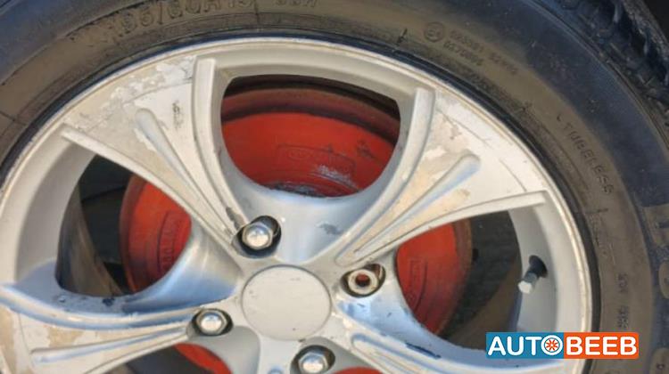 كيا كارينز 2005