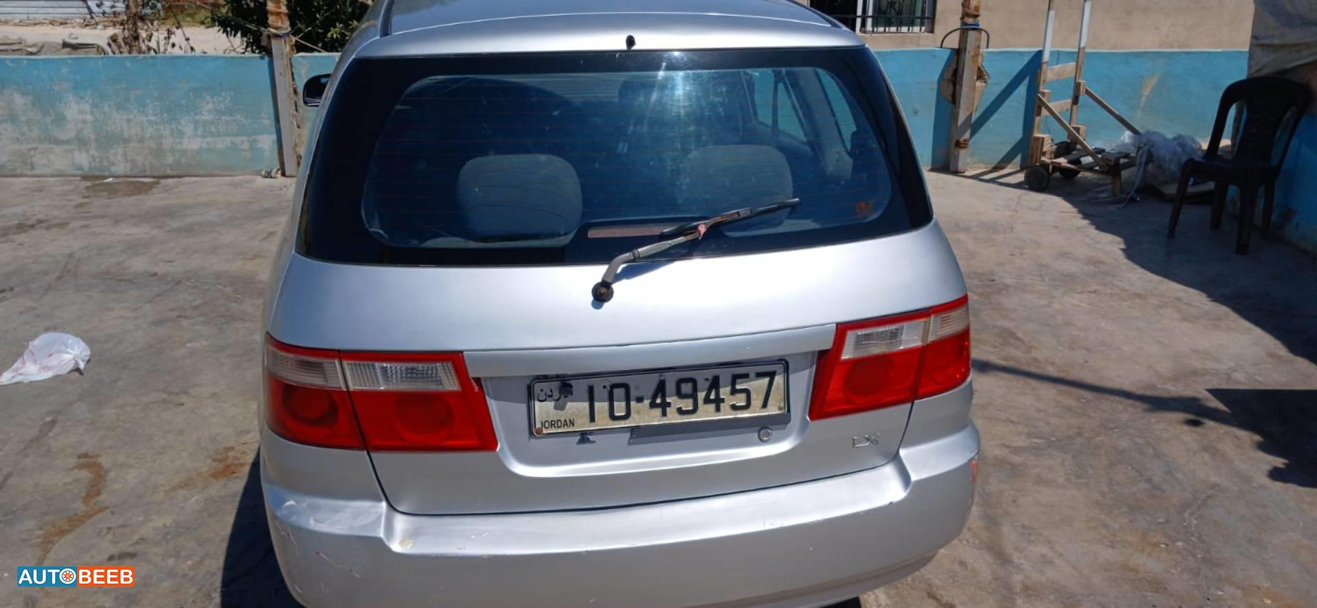 كيا كارينز 2005