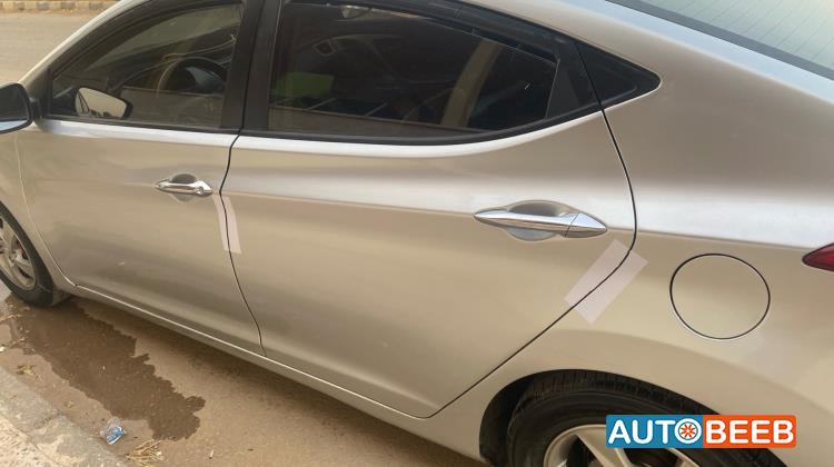 هيونداي افانتي 2011