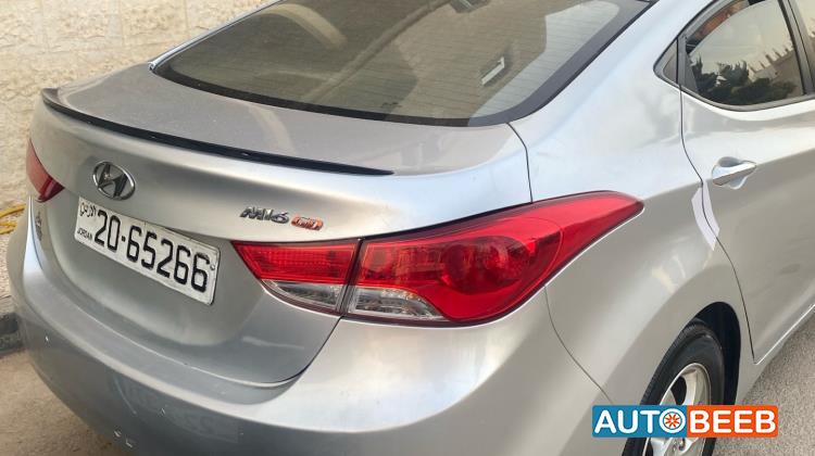 هيونداي افانتي 2011