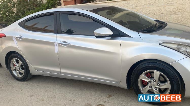 هيونداي افانتي 2011