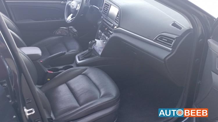 هيونداي افانتي 2019