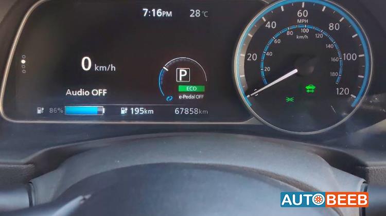 نيسان ليف 2019