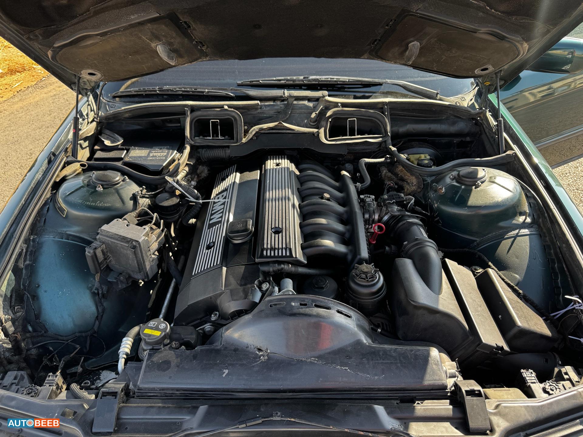 بي ام دبليو 728 1996