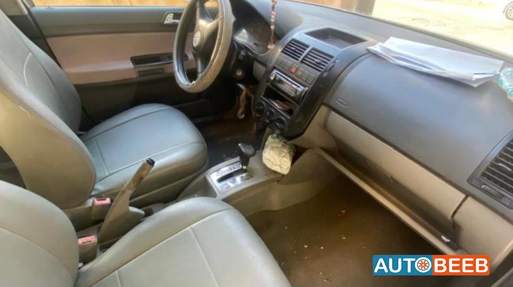 فولكس فاجن بولو 2004