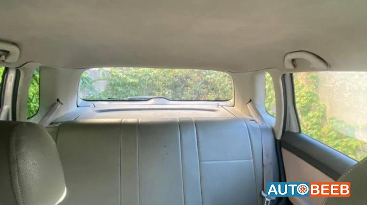 فولكس فاجن بولو 2004