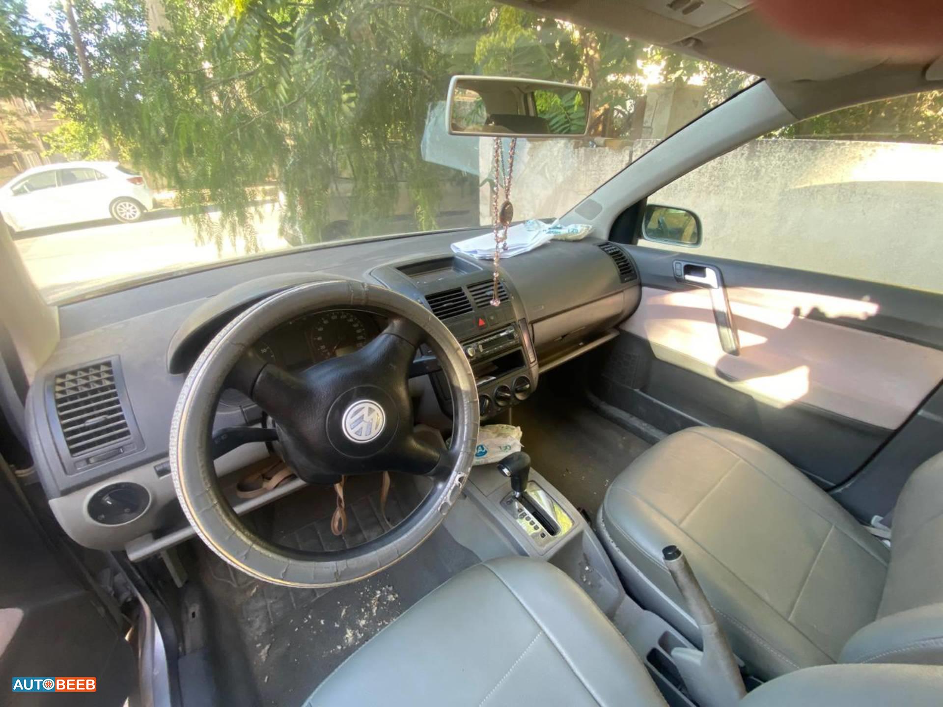 فولكس فاجن بولو 2004