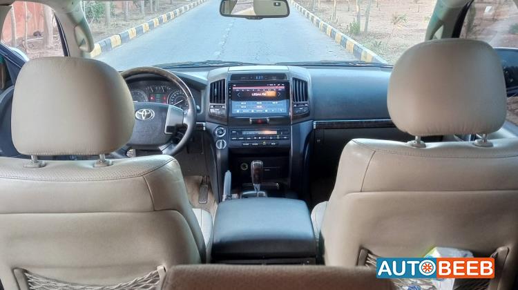 Toyota Land Cruiser 2009