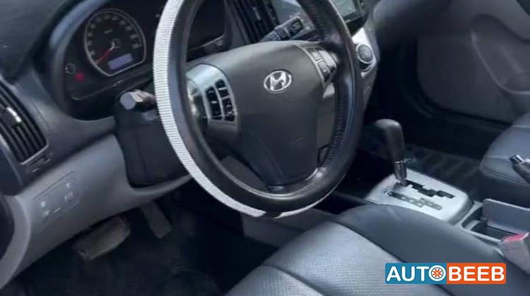 هيونداي افانتي 2010