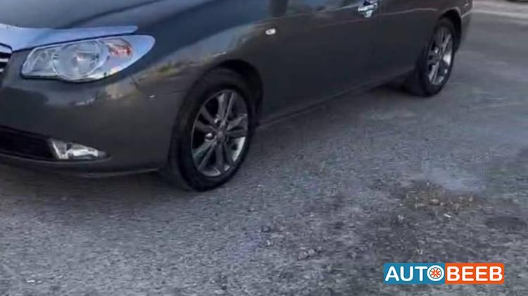 هيونداي افانتي 2010