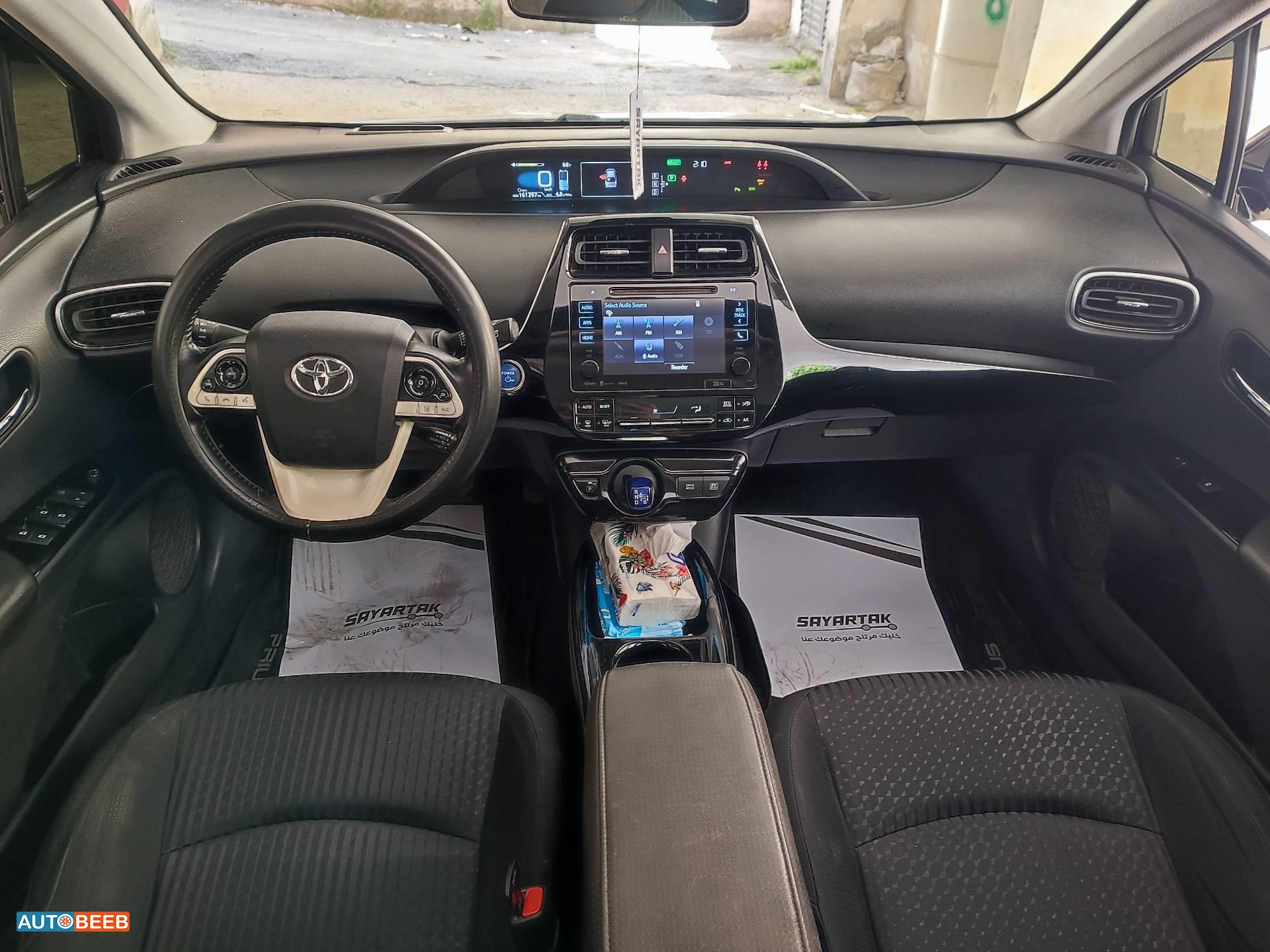 Toyota Prius 2018