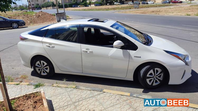 Toyota Prius 2018