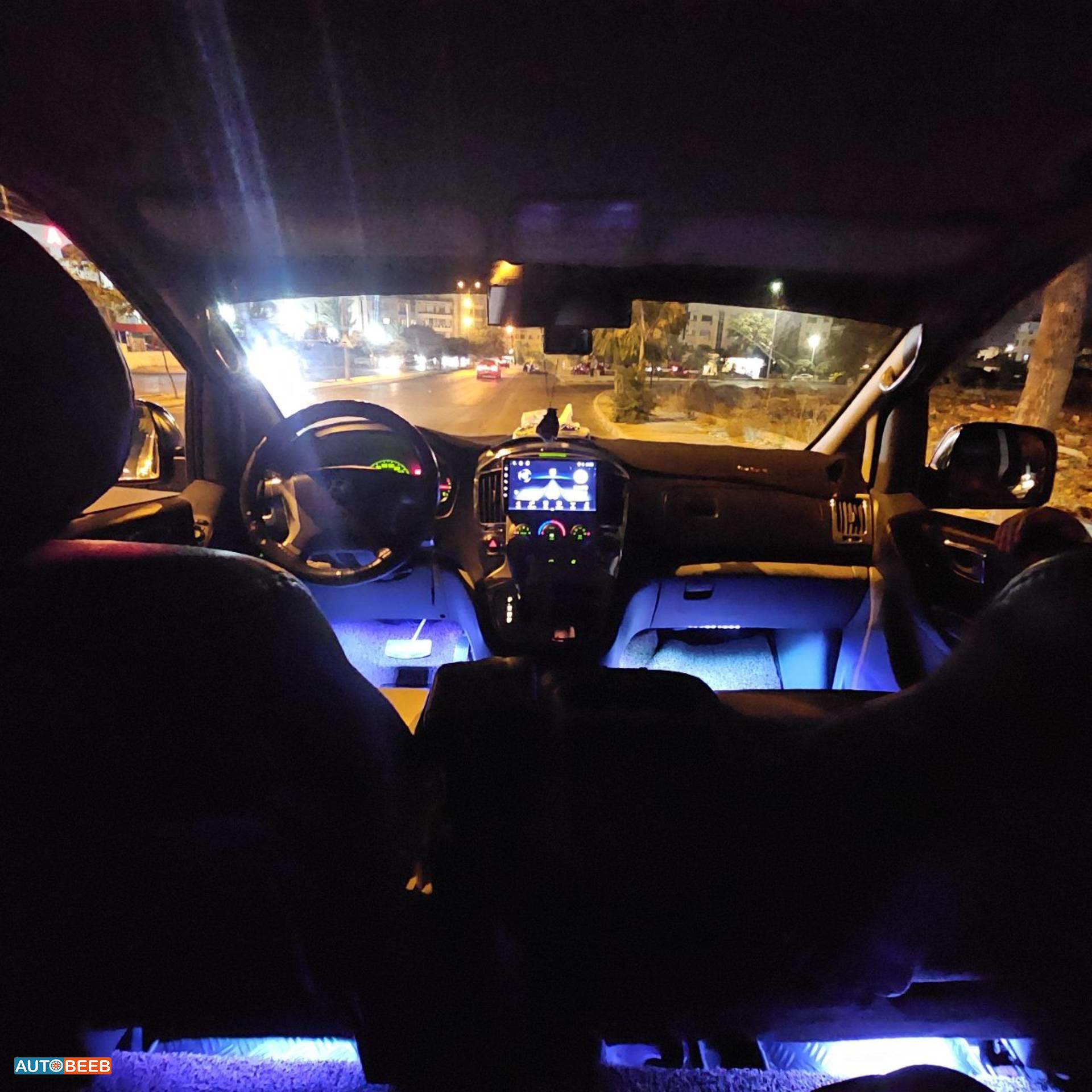 Minibus Hyundai 2010