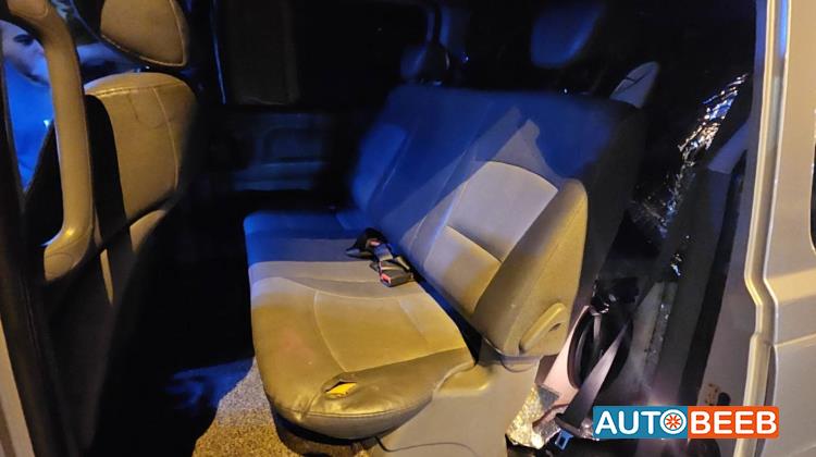 Minibus Hyundai 2010