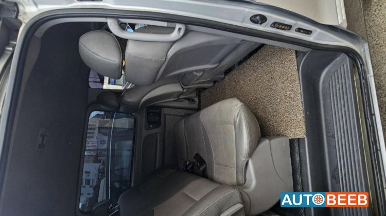 Minibus Hyundai 2010